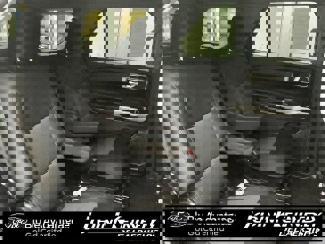 Certified 2022 Ford Explorer XLT w/ Class IV Trailer Tow Package image 26