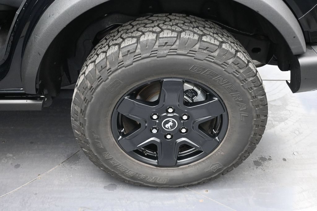 Certified 2024 Ford Bronco Black Diamond AWD/4WD image 9