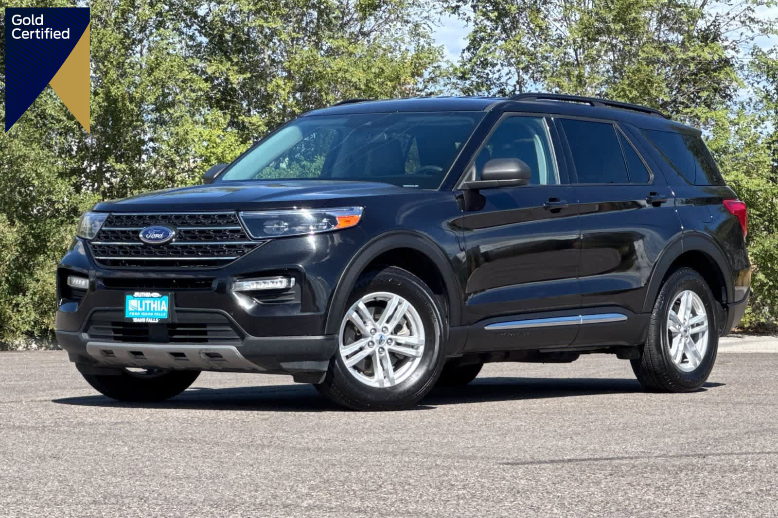 Certified 2024 Ford Explorer XLT w/ Equipment Group 202A