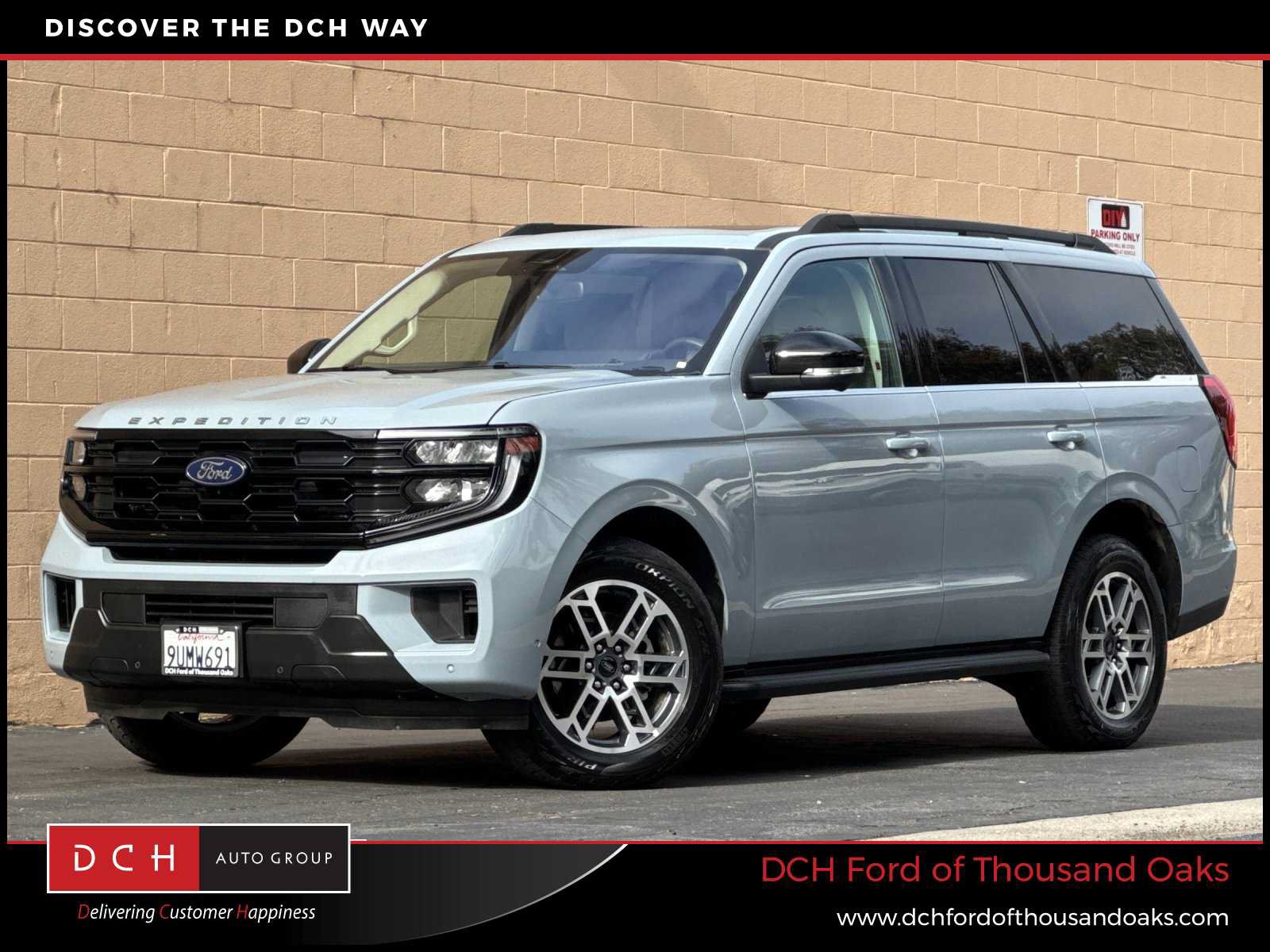 Certified 2025 Ford Expedition Active AWD/4WD image 1
