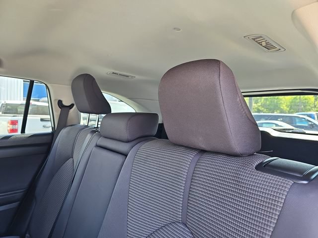 Used 2024 Toyota Highlander LE FWD image 16