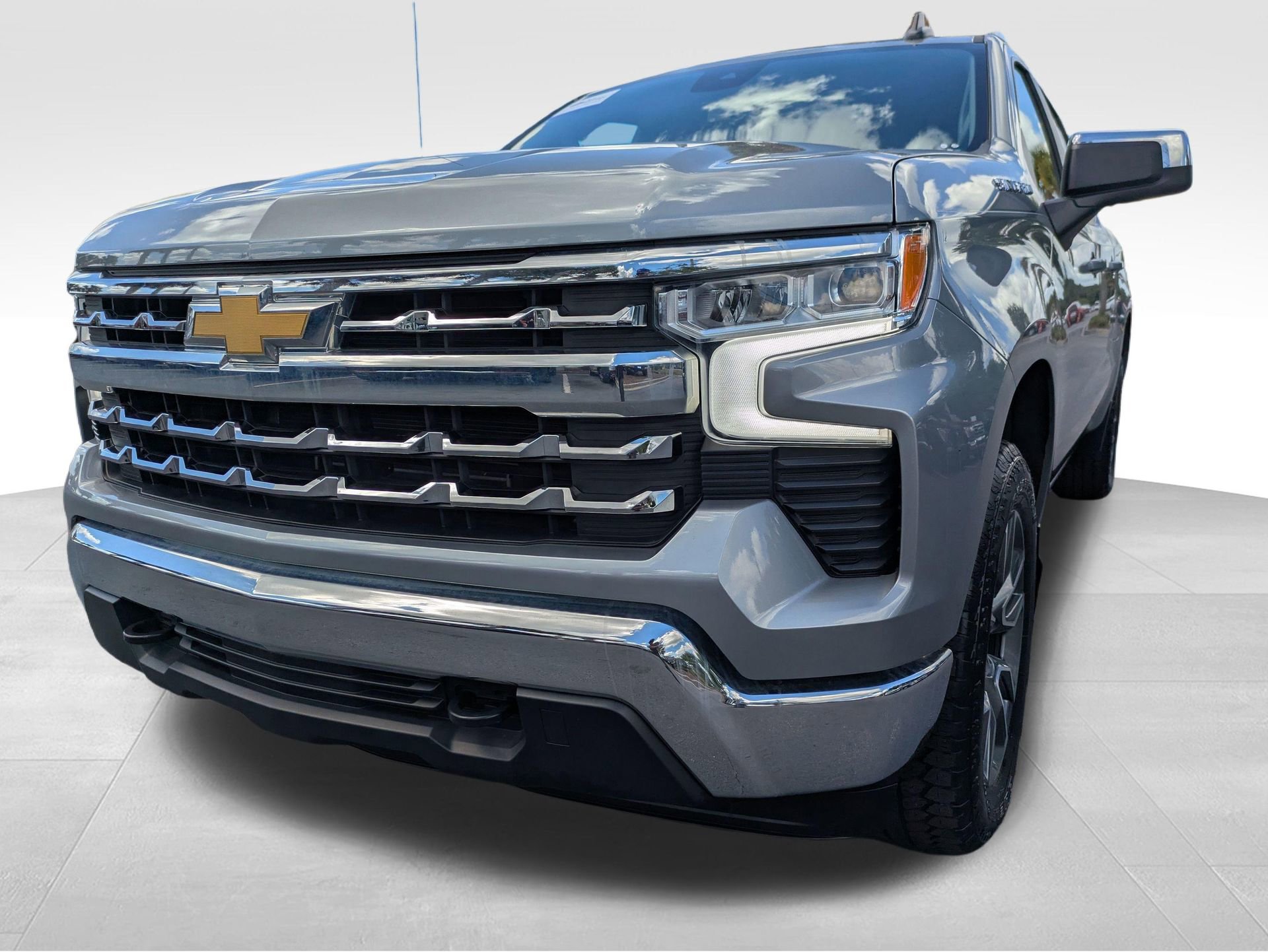 Used 2023 Chevrolet Silverado 1500 LT AWD/4WD image 10