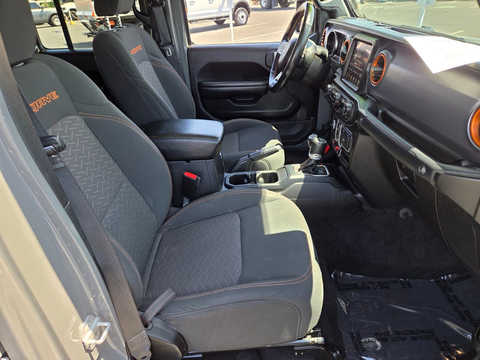 Used 2021 Jeep Gladiator Mojave AWD/4WD image 15