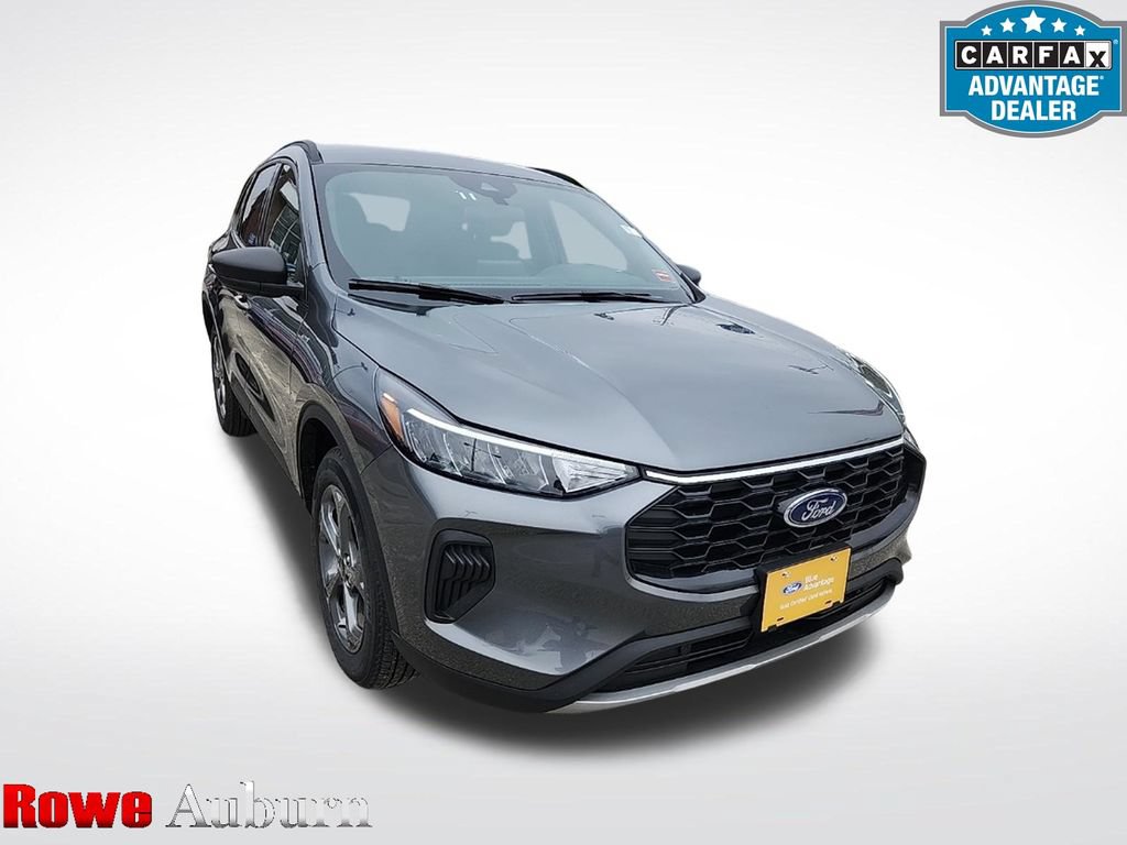 Certified 2025 Ford Escape ST-Line AWD/4WD image 1