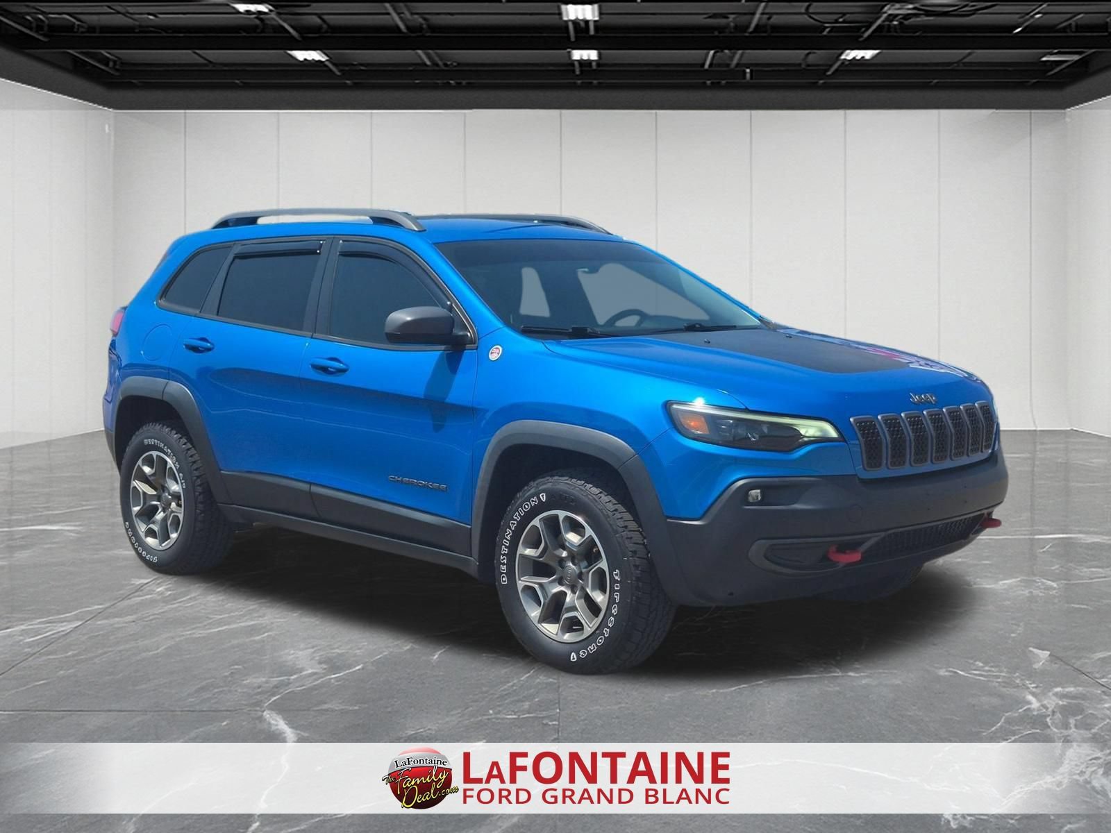 Used 2020 Jeep Cherokee Trailhawk AWD/4WD image 7