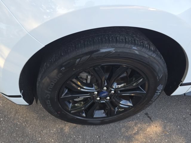 Certified 2022 Ford Edge SE w/ Black Appearance Package AWD/4WD image 7