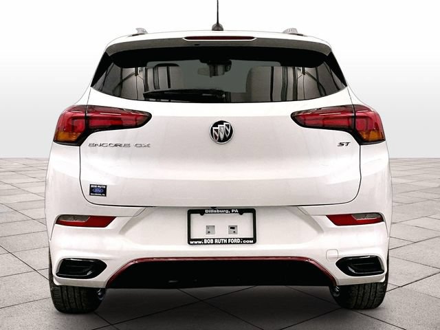 Used 2022 Buick Encore GX Select w/ Sport Touring Package FWD image 4