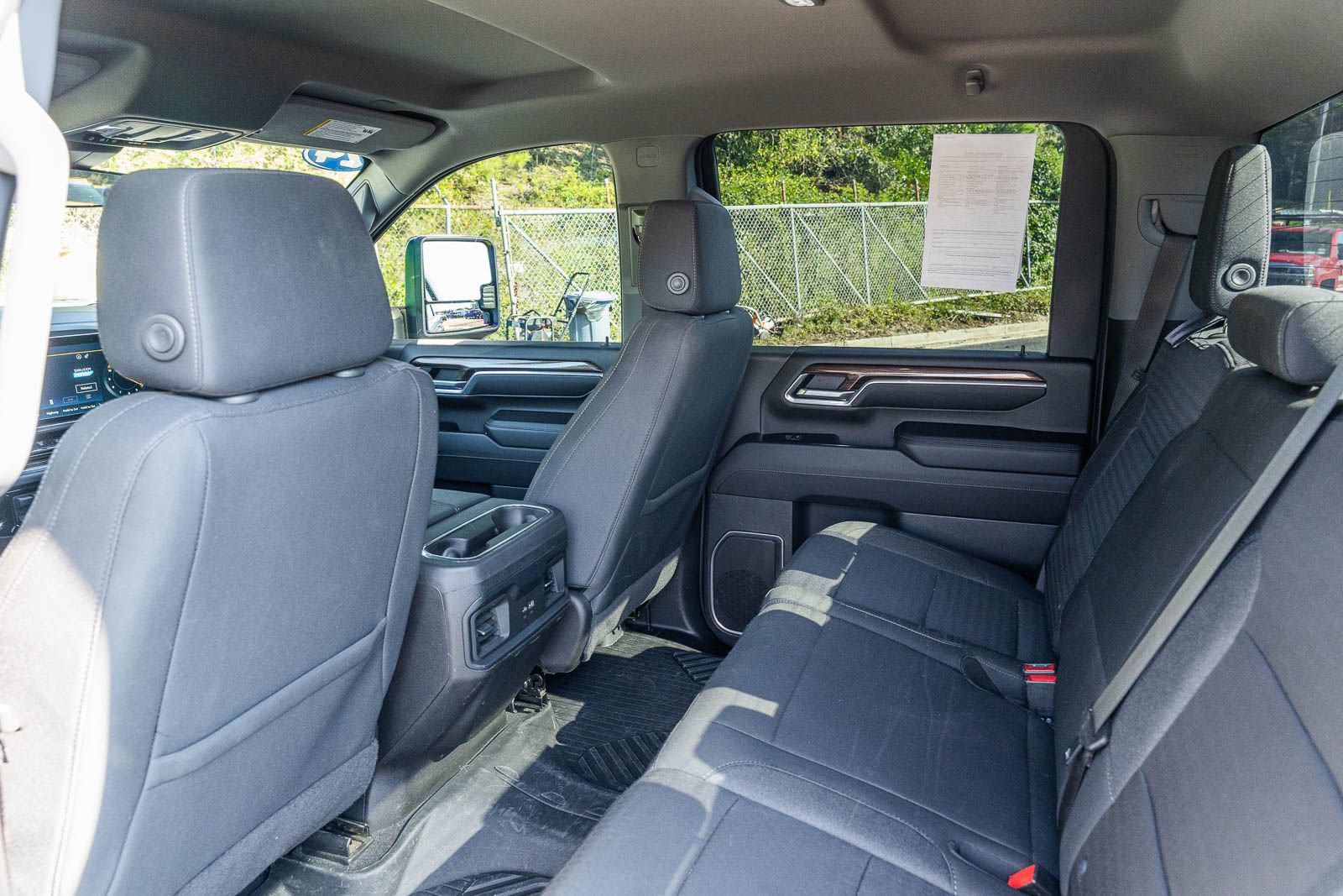 Used 2024 Chevrolet Silverado 2500 LT AWD/4WD image 17
