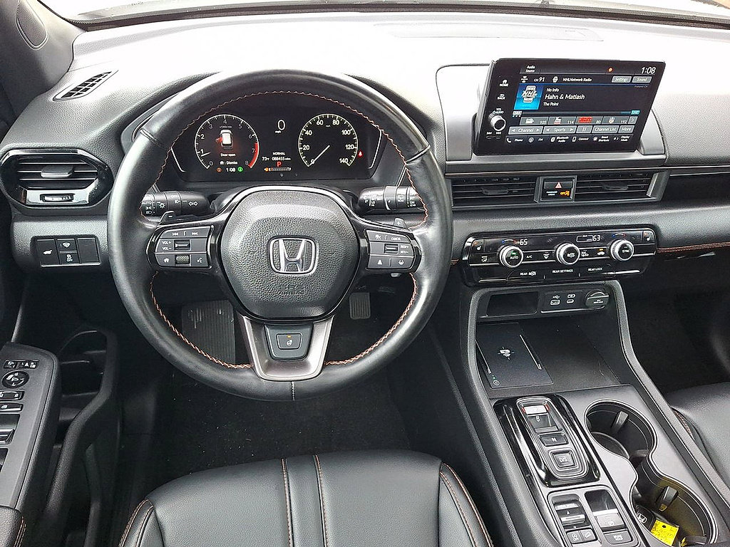 Used 2025 Honda Pilot TrailSport image 21