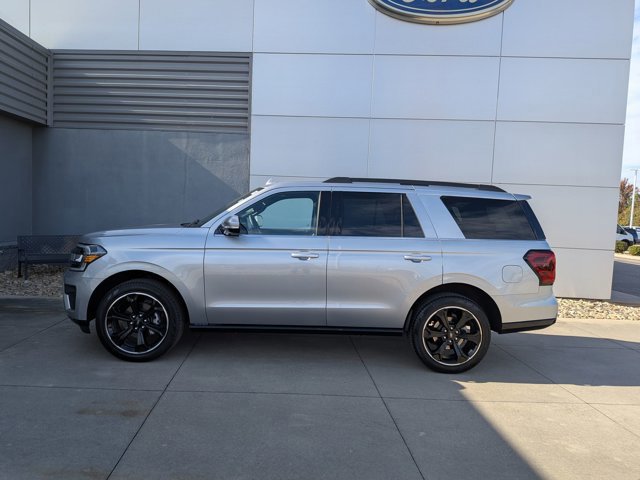Certified 2024 Ford Expedition Limited image 2