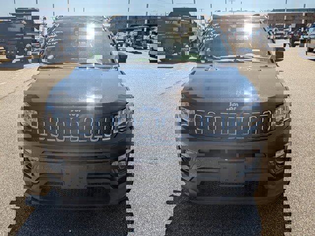 Used 2019 Jeep Compass Latitude w/ Cold Weather Group image 9