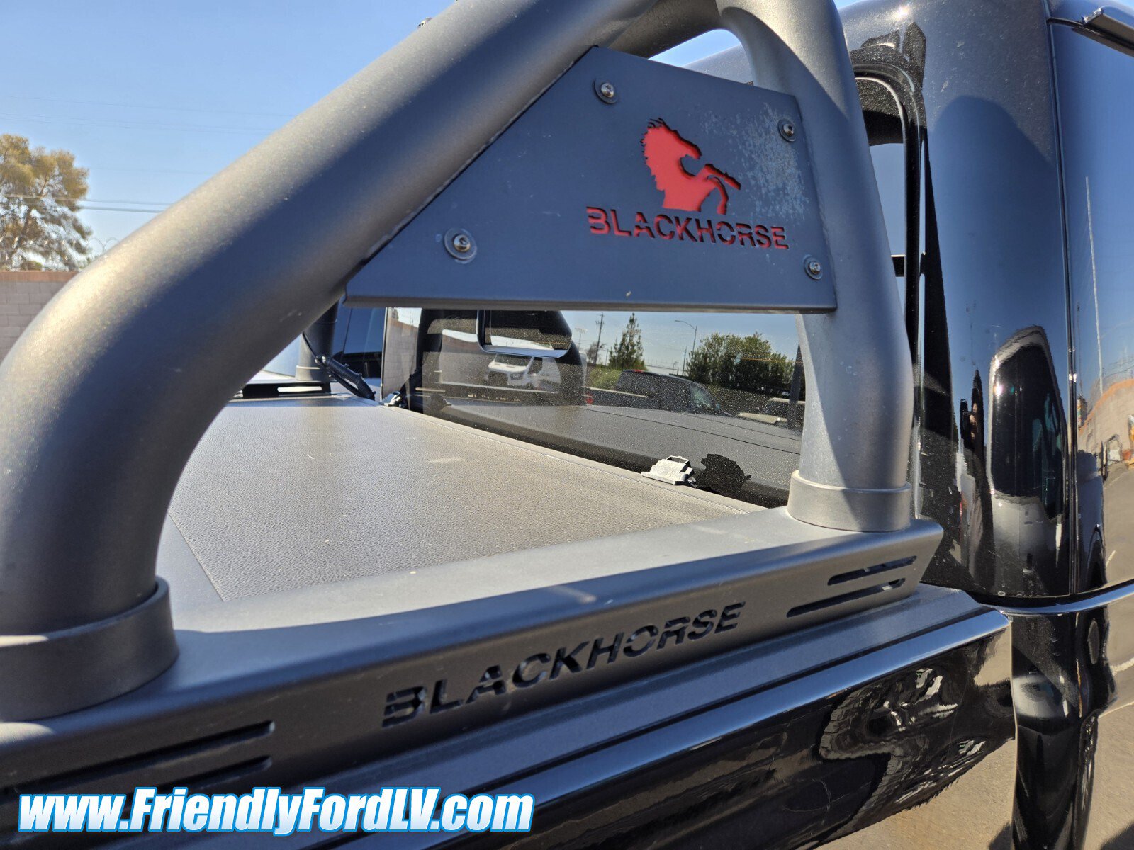 Used 2021 Jeep Gladiator Overland AWD/4WD image 5