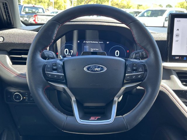 Certified 2025 Ford Explorer ST AWD/4WD image 27