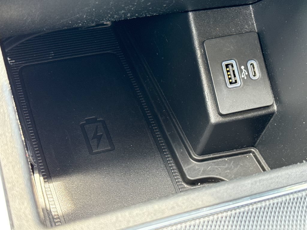 Certified 2021 Ford Edge Titanium FWD image 22