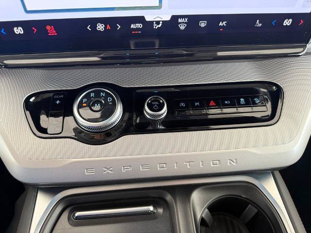 Certified 2025 Ford Expedition Active AWD/4WD image 18