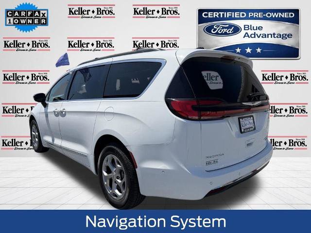 Used 2023 Chrysler Pacifica Limited AWD/4WD image 5