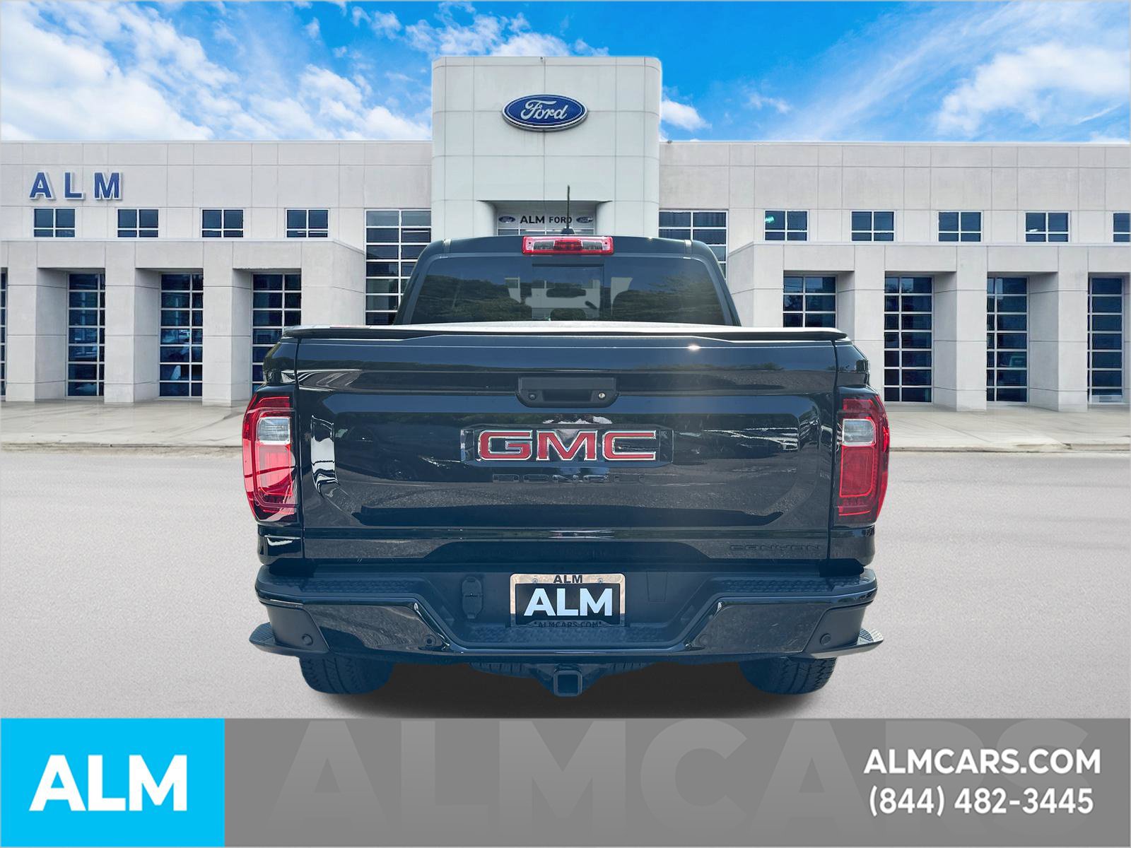 Used 2025 GMC Canyon Denali w/ LPO, Denali Black Edition AWD/4WD image 6