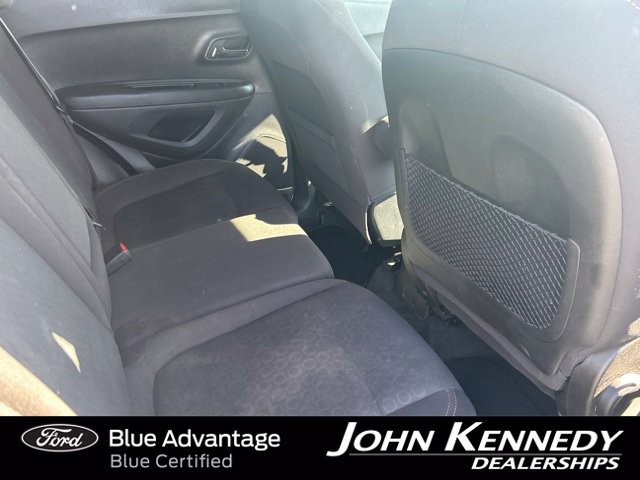 Used 2020 Chevrolet Trax LS w/ Tint and Cruise Package FWD image 34
