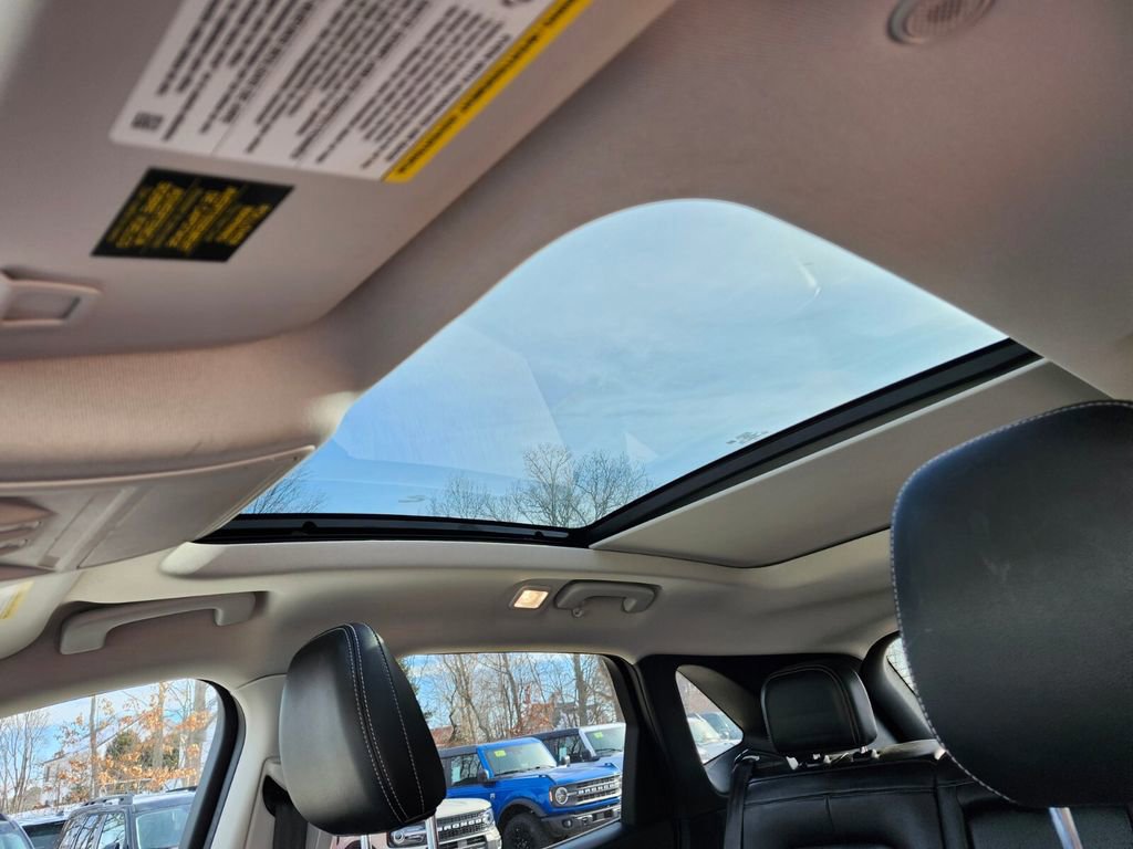 Certified 2022 Ford Escape SEL w/ Technology Package image 20