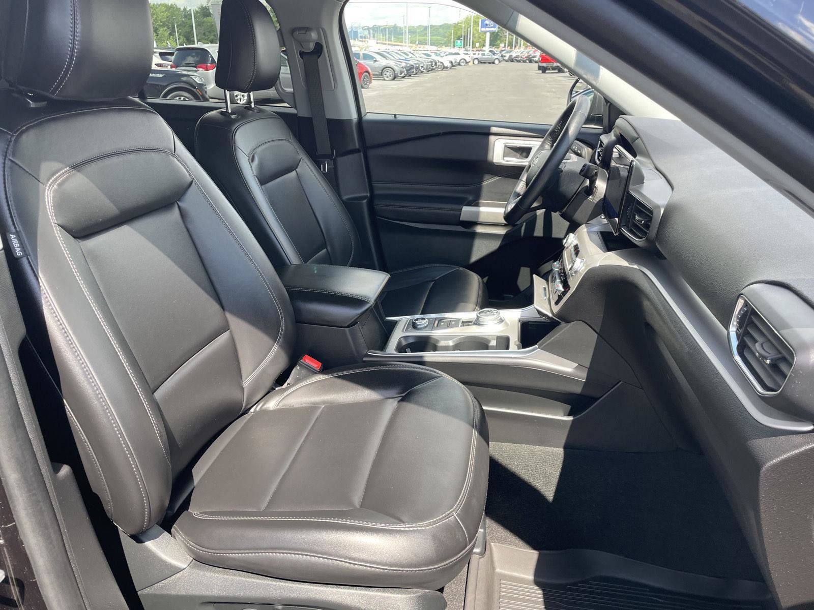 Certified 2023 Ford Explorer XLT w/ Equipment Group 202A AWD/4WD image 26