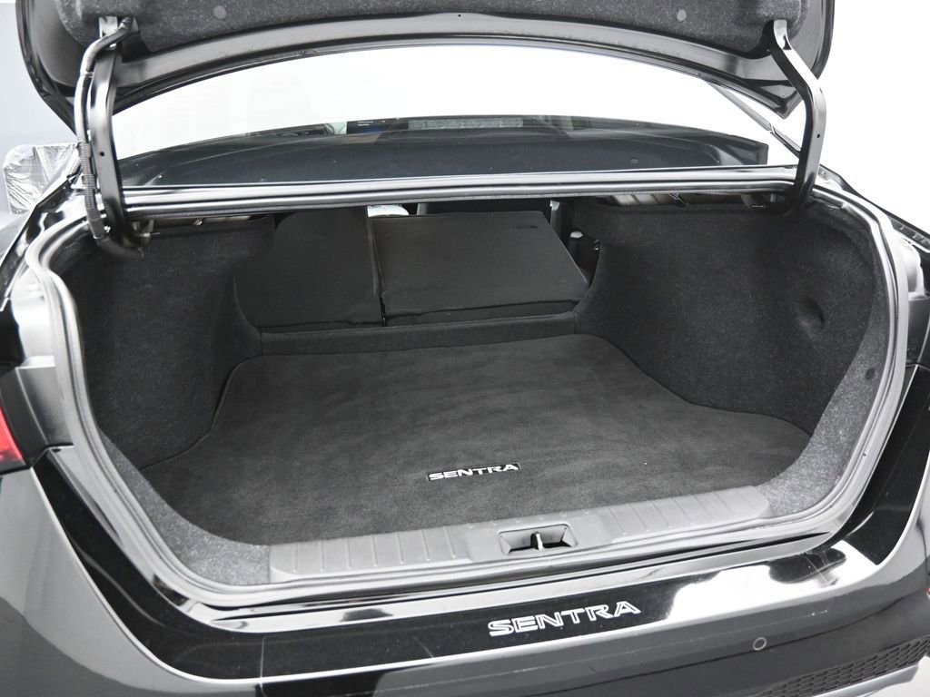 Used 2021 Nissan Sentra SR image 25