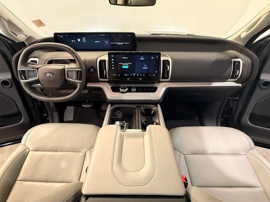 Certified 2025 Ford Expedition Active AWD/4WD image 23