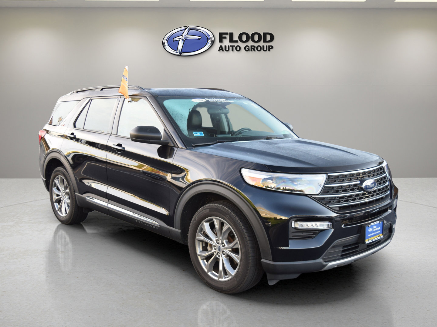 Certified 2022 Ford Explorer XLT w/ Equipment Group 202A