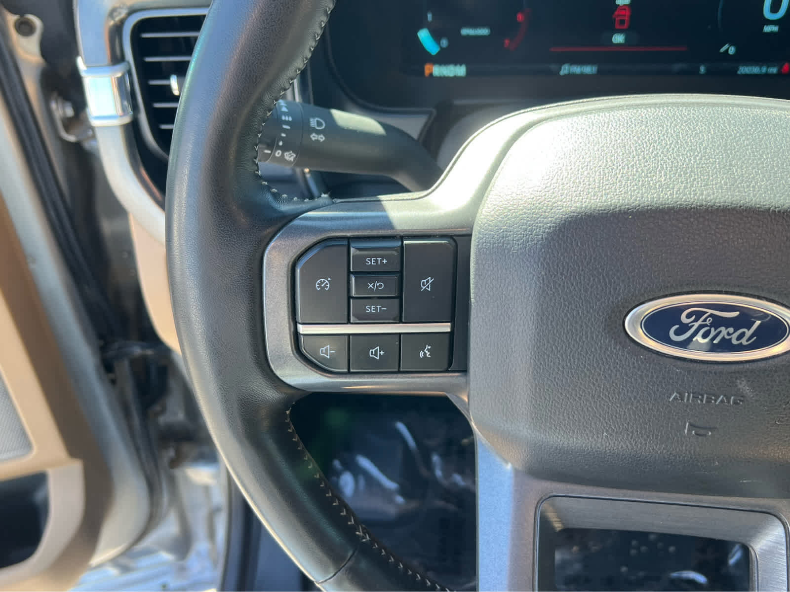 Certified 2024 Ford F350 Lariat image 33