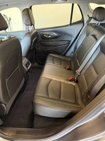 Used 2021 GMC Terrain SLT w/ Infotainment Package II AWD/4WD image 9
