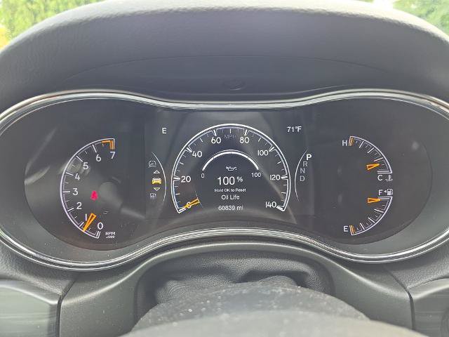 Used 2020 Jeep Grand Cherokee Altitude AWD/4WD image 22