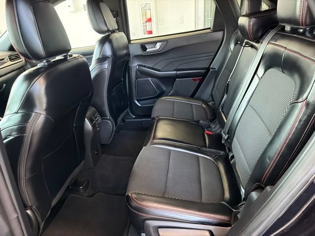 Certified 2024 Ford Escape ST-Line w/ Tech Pack #1 AWD/4WD image 13