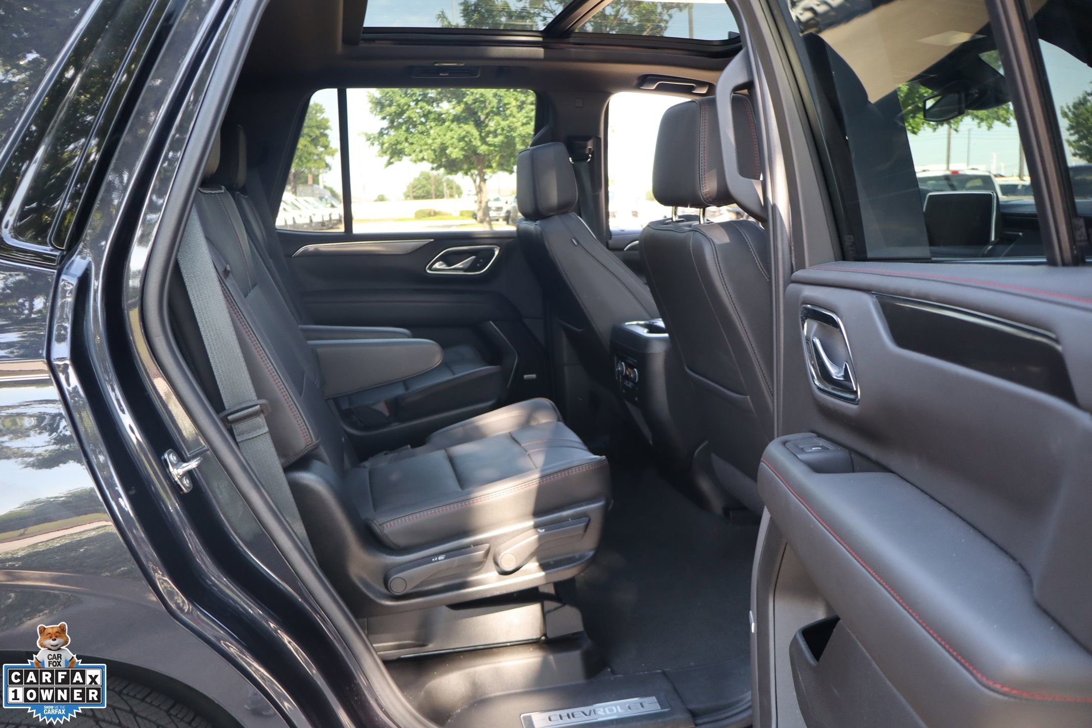 Used 2024 Chevrolet Tahoe RST w/ Luxury Package RWD image 31