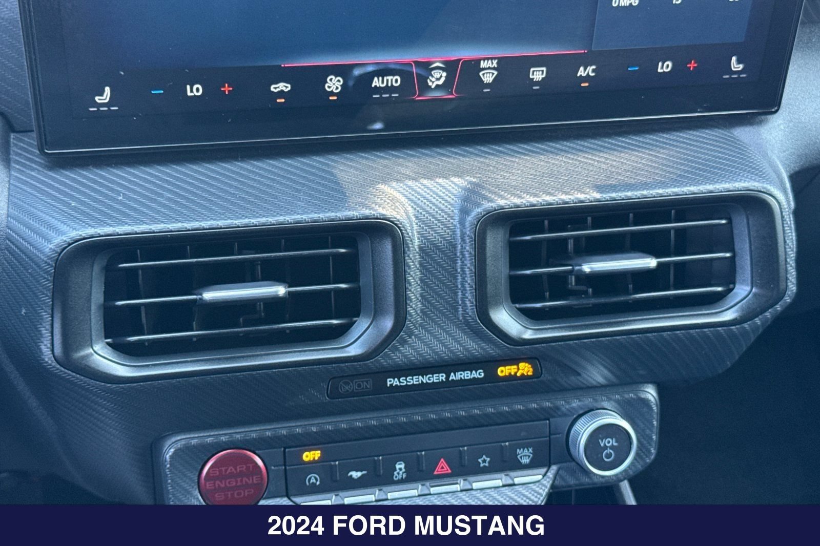 Certified 2024 Ford Mustang Coupe RWD image 21