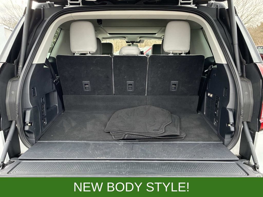 Certified 2025 Ford Expedition Active image 12
