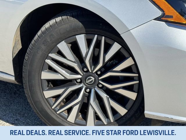 Used 2024 Nissan Altima 2.5 SV image 32