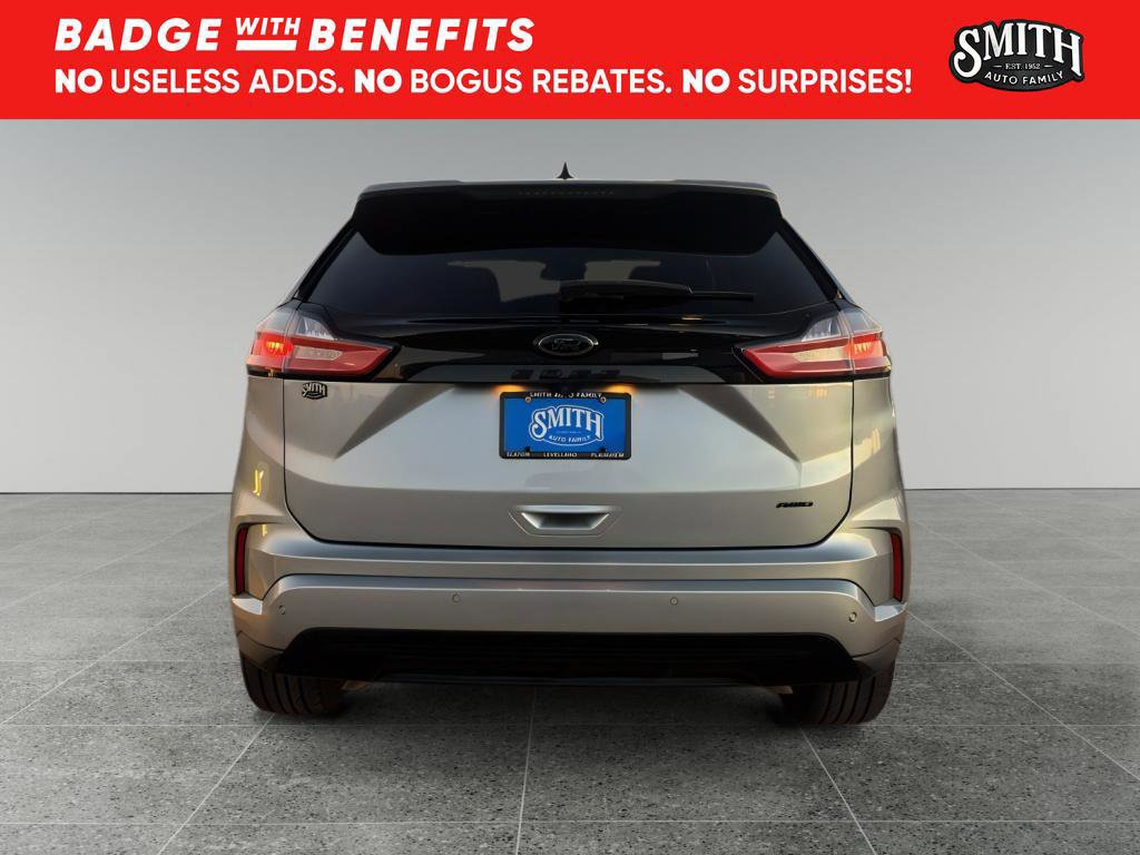 Certified 2023 Ford Edge SE w/ Black Appearance Package image 4