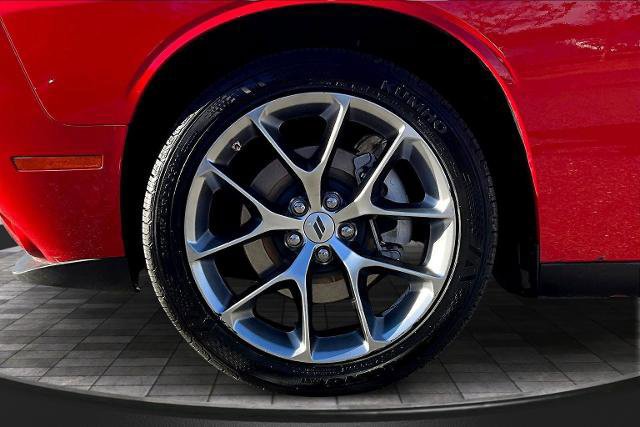 Used 2022 Dodge Challenger SXT w/ Plus Package image 14