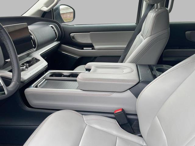 Certified 2025 Ford Expedition Max Active image 6