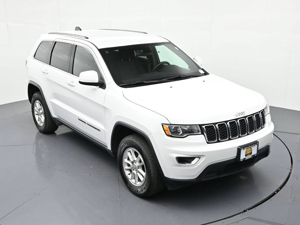 Used 2020 Jeep Grand Cherokee Laredo AWD/4WD image 19