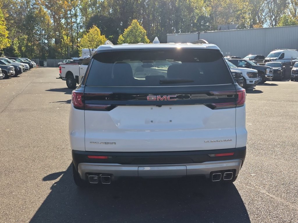 Used 2026 GMC Acadia Elevation w/ Elevation Premium Package FWD image 12