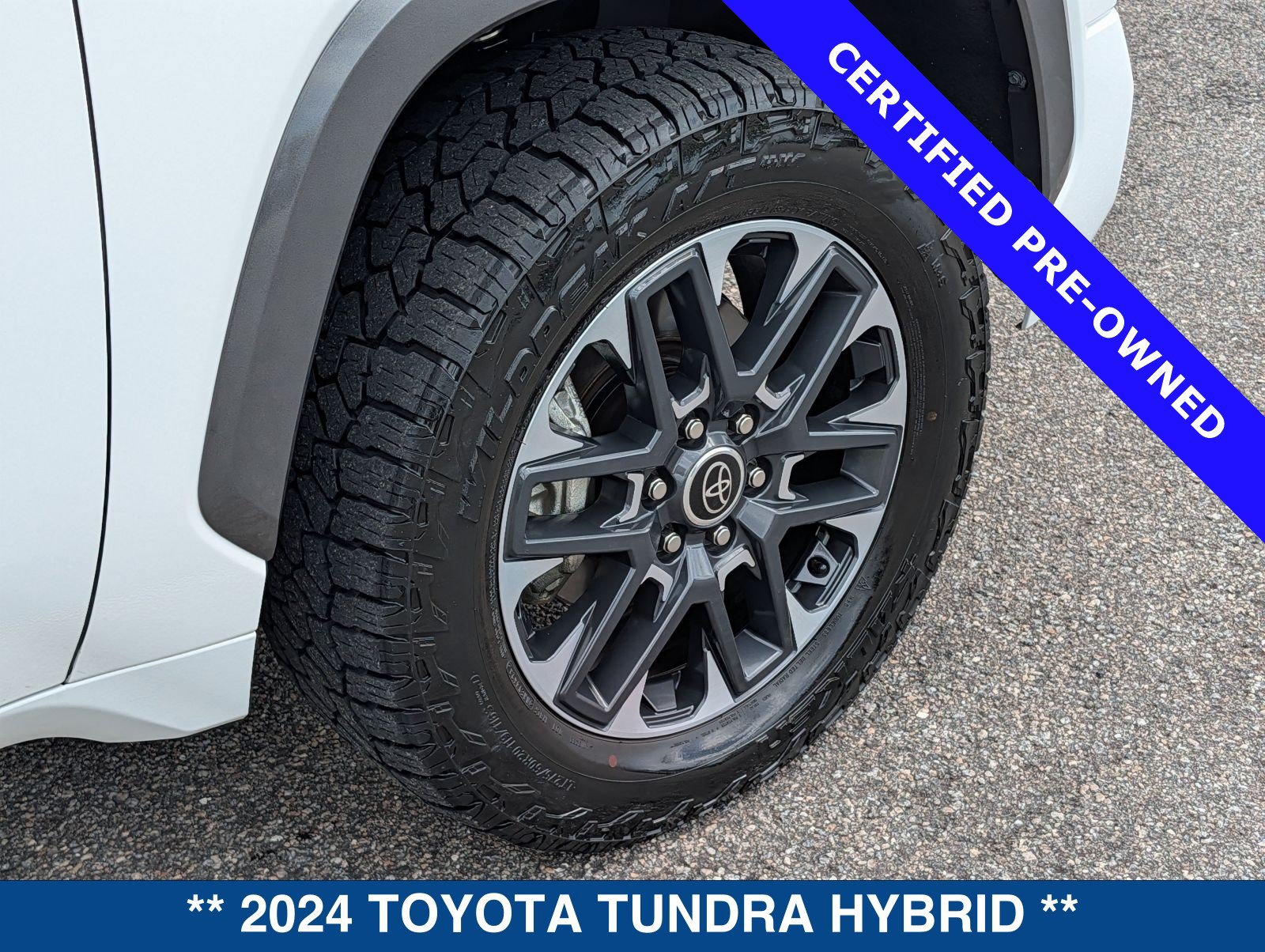 Used 2024 Toyota Tundra Limited AWD/4WD image 13