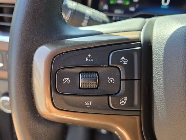 Used 2024 Chevrolet Suburban High Country w/ Premium Package RWD image 26