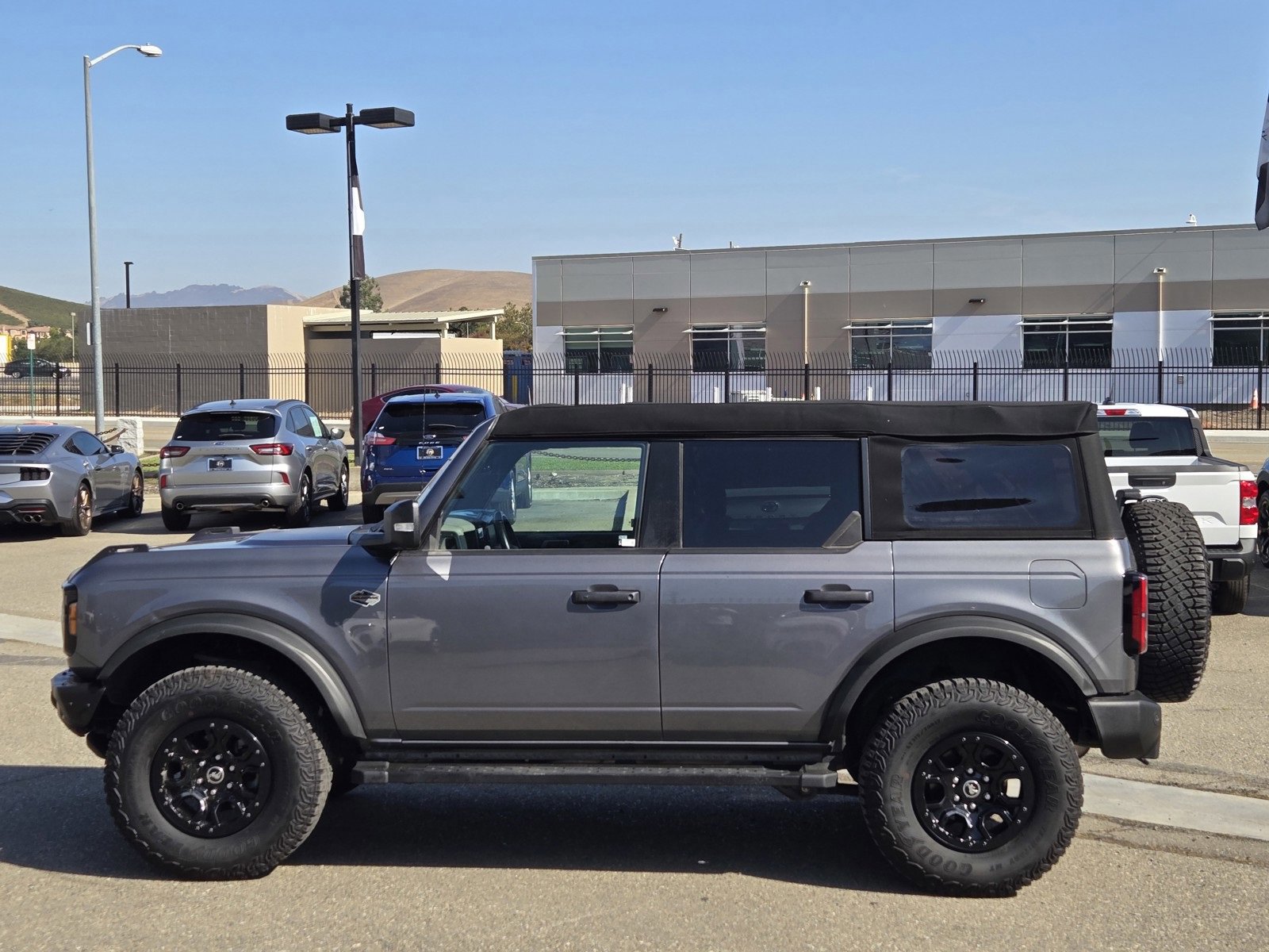 Certified 2023 Ford Bronco Wildtrak image 2