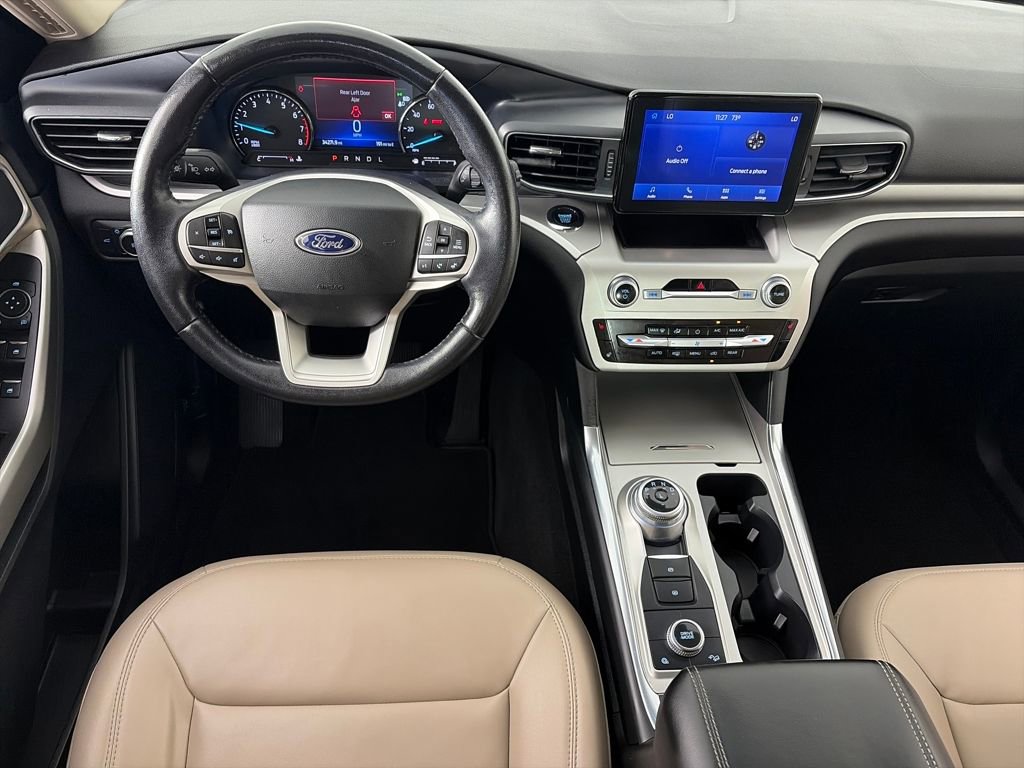 Certified 2022 Ford Explorer XLT w/ Equipment Group 202A image 14