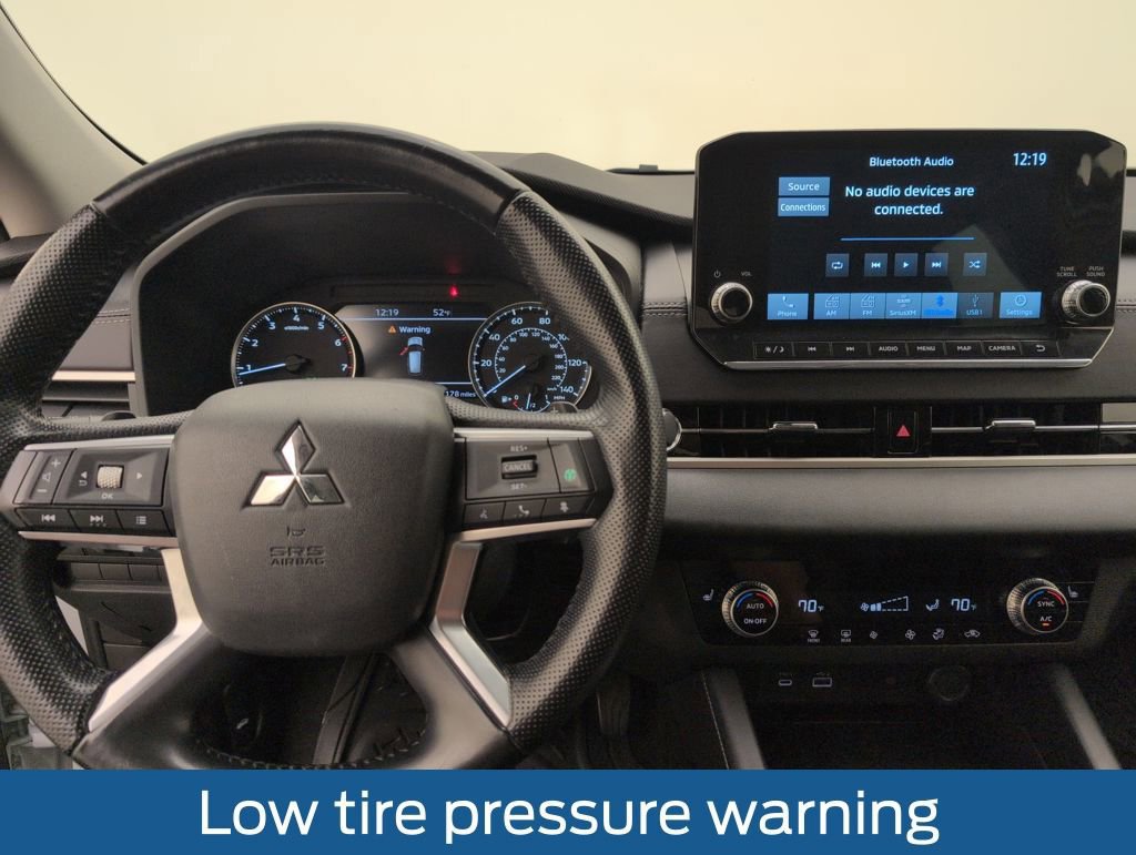 Used 2022 Mitsubishi Outlander SE image 25