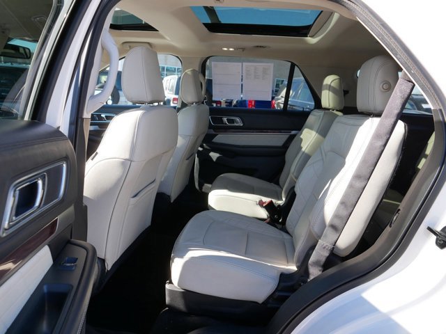 Certified 2018 Ford Explorer Platinum image 17