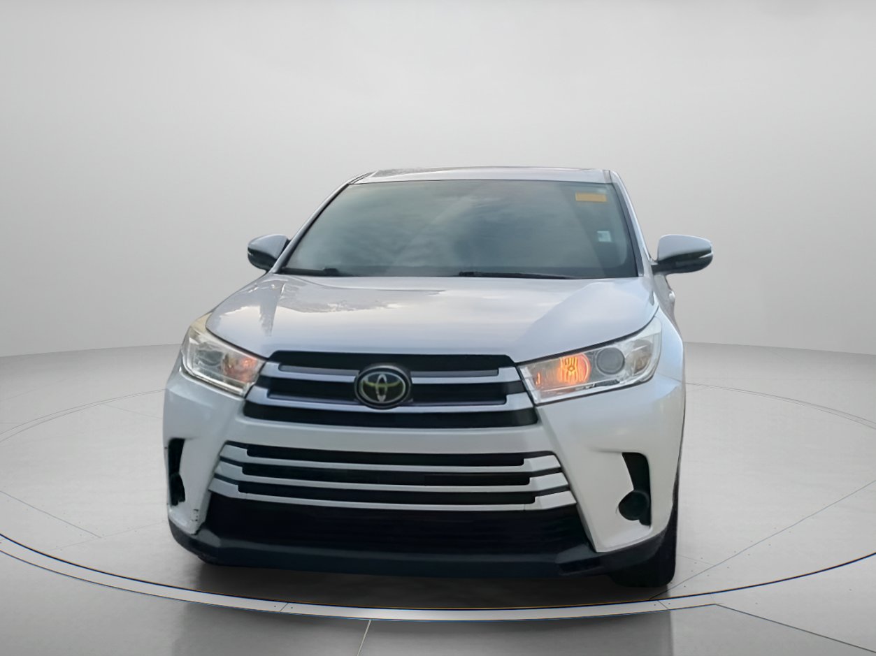 Used 2019 Toyota Highlander LE FWD image 8