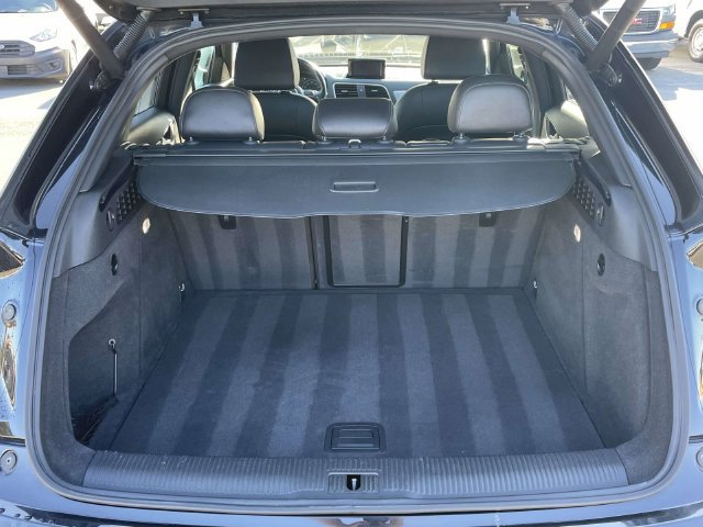 Used 2018 Audi Q3 2.0T Premium w/ Convenience Package AWD/4WD image 9