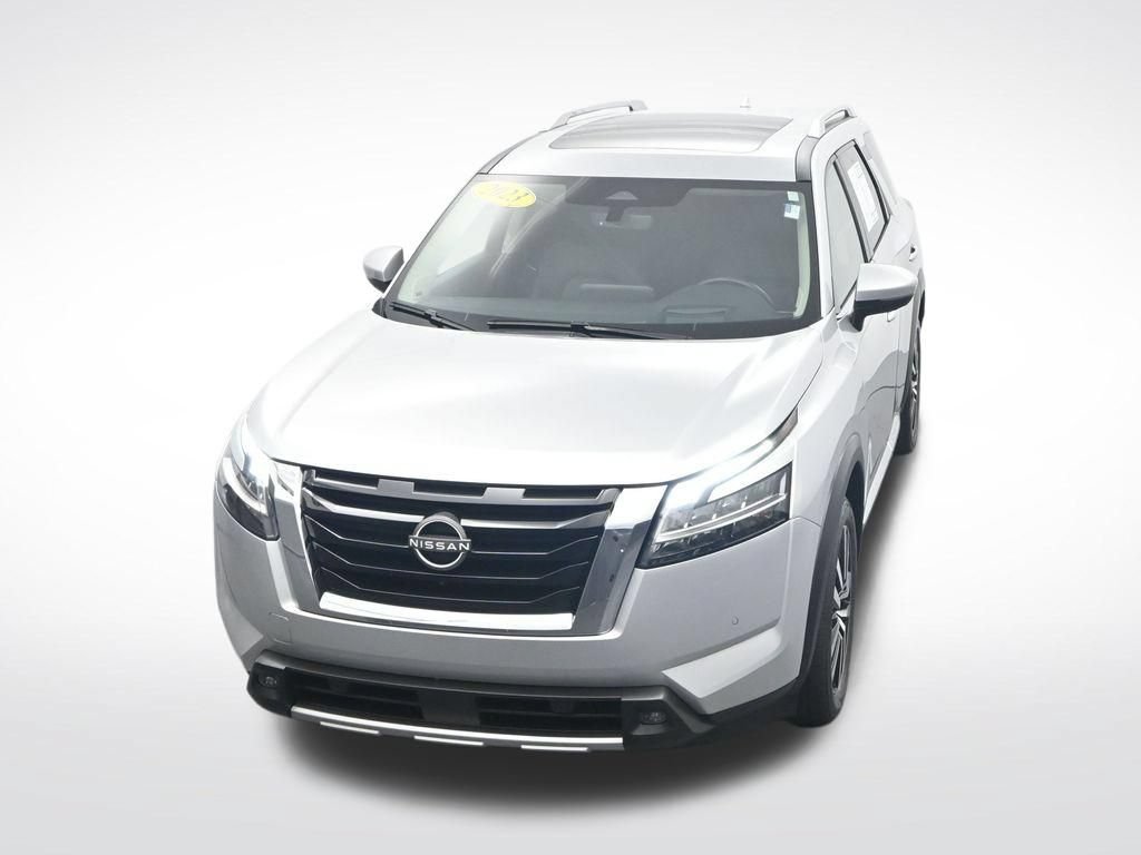 Used 2023 Nissan Pathfinder Platinum AWD/4WD image 32