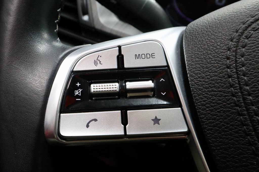 Used 2023 Kia Telluride EX w/ EX Captain's Chair Package FWD image 33